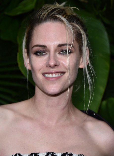 blonde handjob onlyfans sexy image