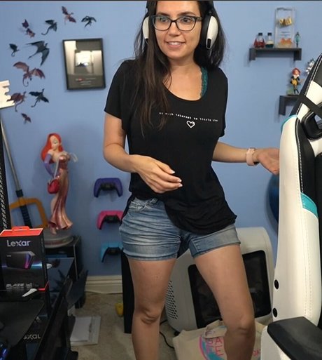 Trisha Hershberger model xxx pics