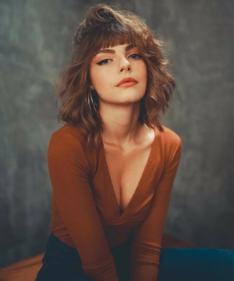 Triz Pariz hot model picture