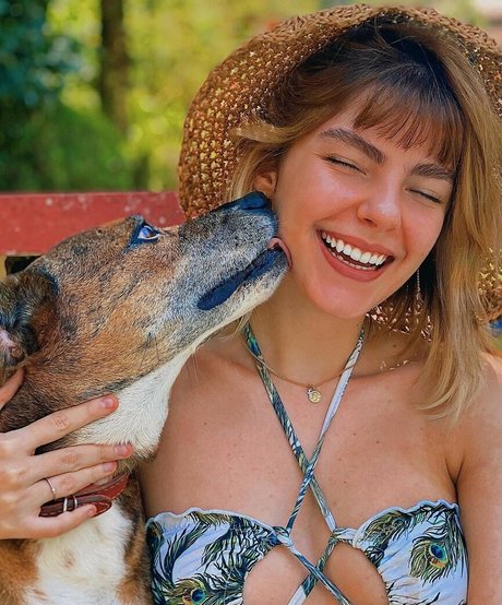 Triz Pariz nude star pic