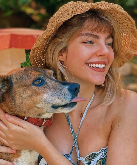 Triz Pariz hd pornstar photos