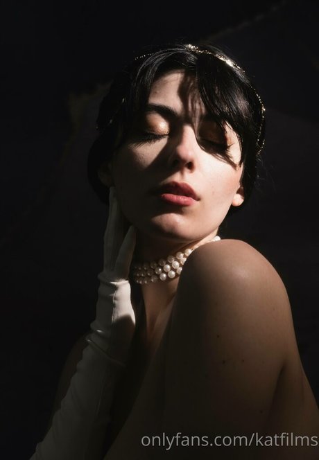 Kat Cabaret best actress pictures