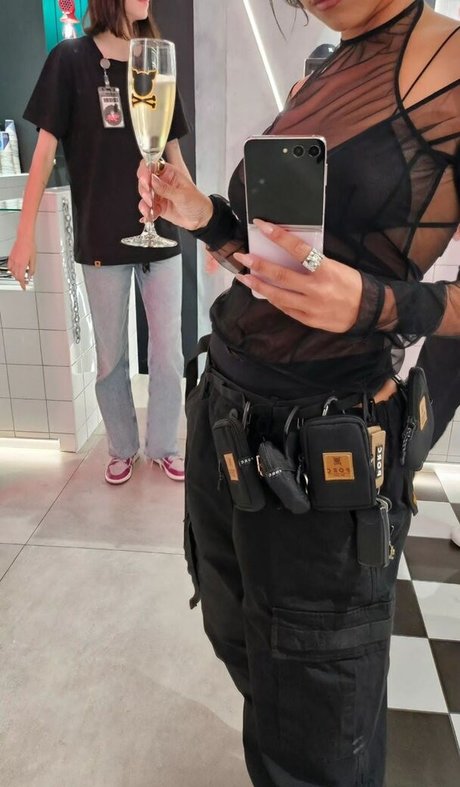 shemale outdoor onlyfans hot images