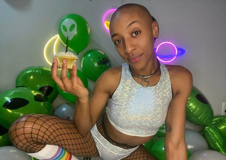 amateur mom onlyfans pretty gallery