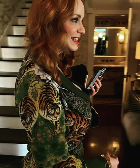 Christina Hendricks star exclusive img