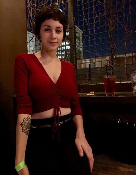 Yana Mori model adult pic