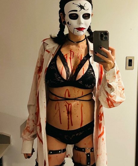 Yana Mori model porn picture