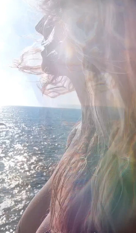 flat chested onlyfans hot xxx image