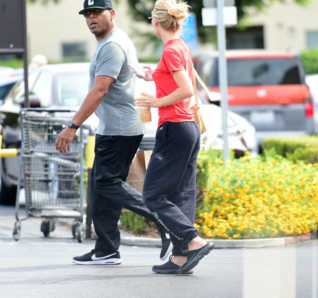 ebony smoking onlyfans pornos gallery