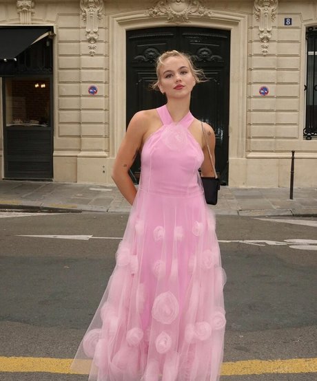 busty milf onlyfans beautiful nude galleries