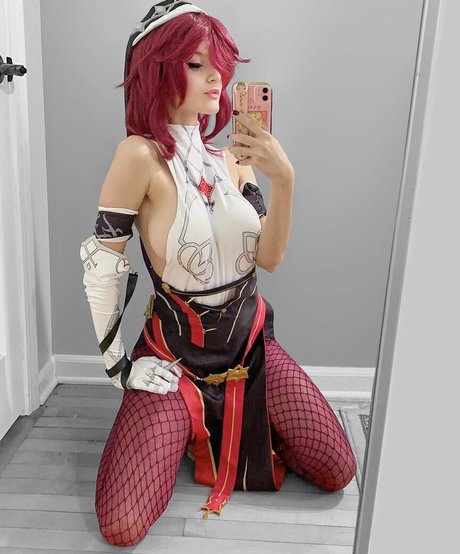 Otterother sexy model pic