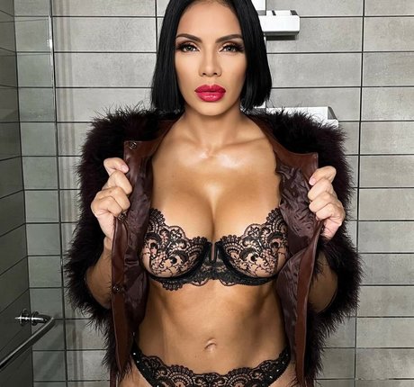 NinaUnrated model perfect picture