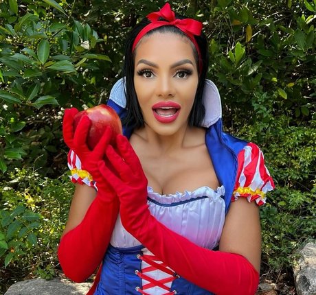 NinaUnrated model gallery