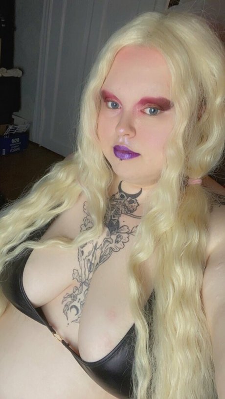 vinny bun top pornstar gallery