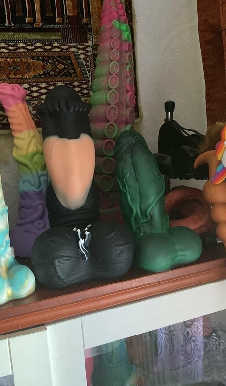 vinny bun art actress image