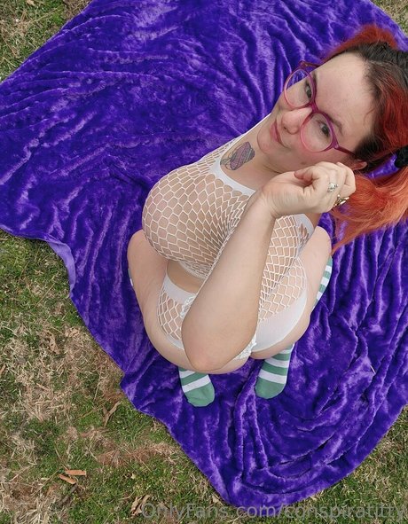 conspiratitty model perfect pic