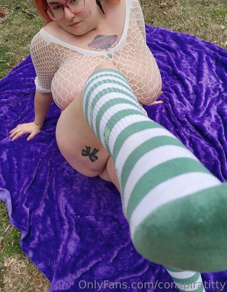 conspiratitty naked actress galleries