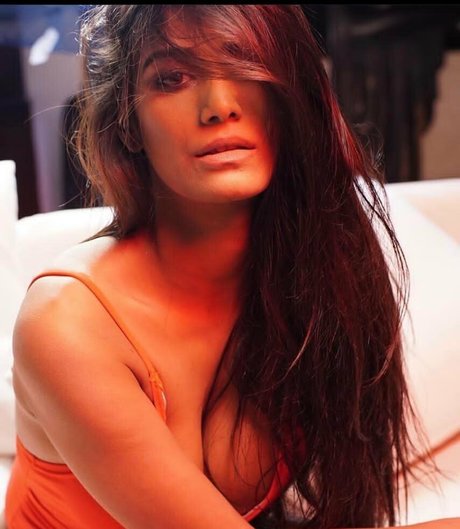 poonampandeytv pornstar top photo
