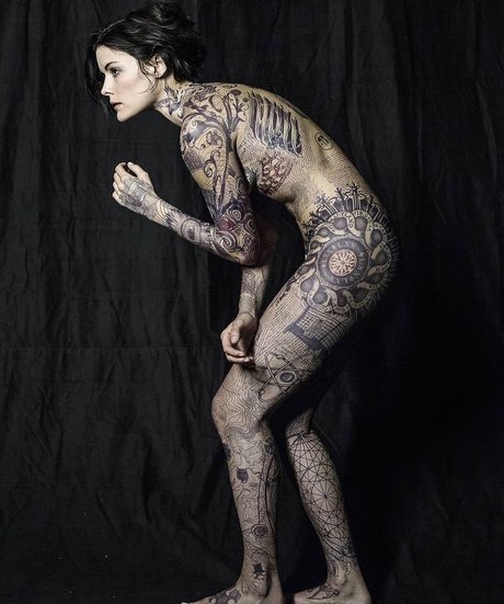 Jaimie Alexander model sexy photo