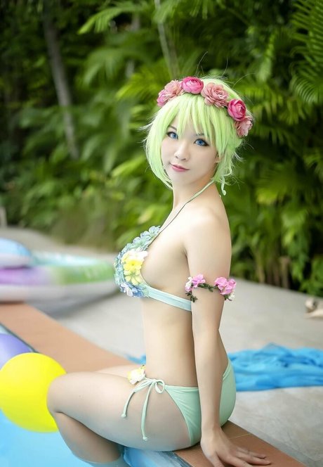 iutopia adult actress picture