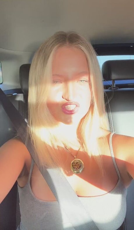 Daisy Campbell adult actress picture