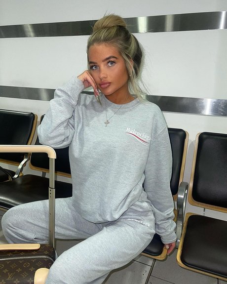 squat onlyfans hot picture