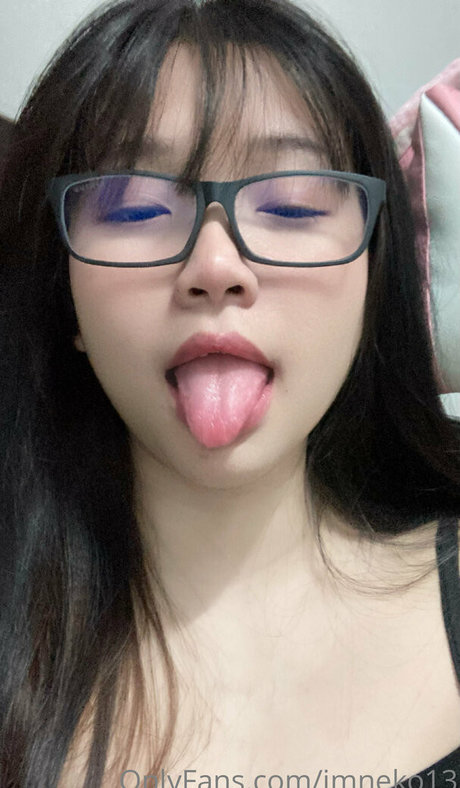 Imneko13 hot actress pic