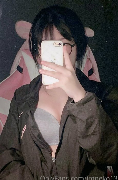 Imneko13 adult model img