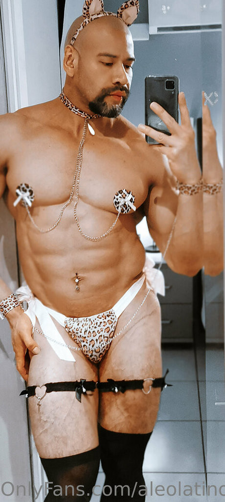aleolatinoxxx naked star gallery
