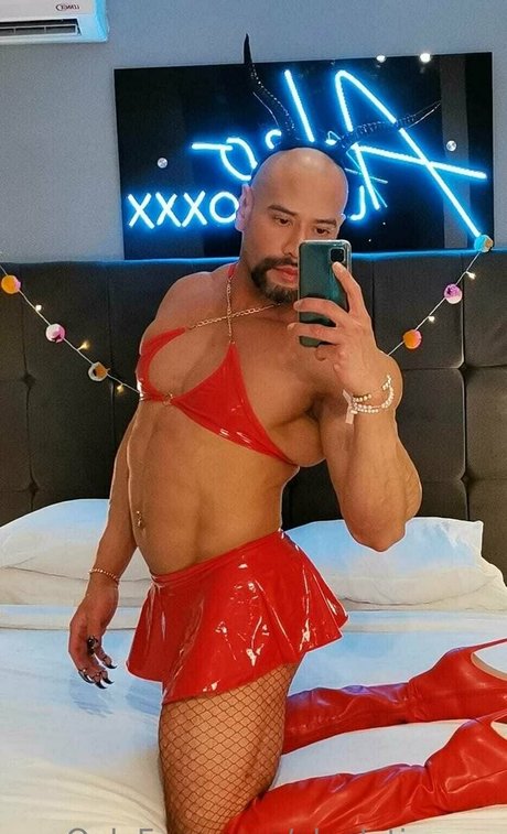 aleolatinoxxx model pretty galleries