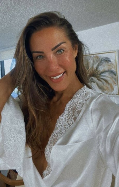 Fernanda Agnes pornstar nice archive