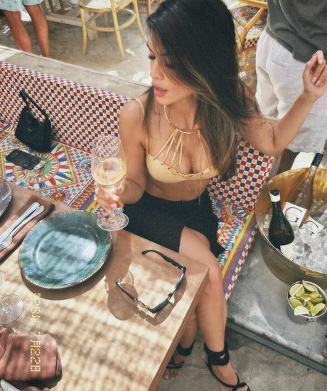 Alessandra Sironi exclusive star image