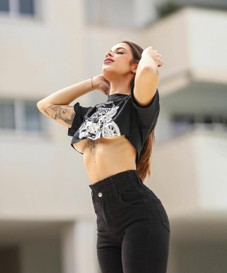 Yai Tejera erotic actress galleries