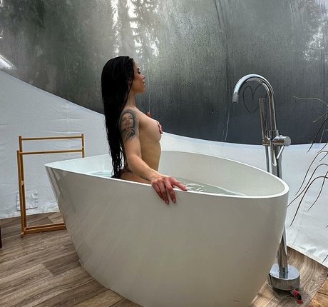 Yai Tejera art pornstar gallery