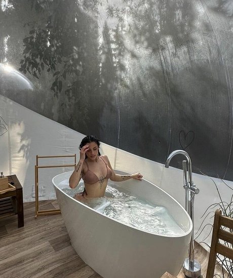 Yai Tejera star pornographic images