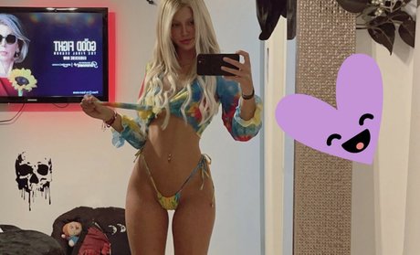 Mahila Mendez pornstar beautiful pictures