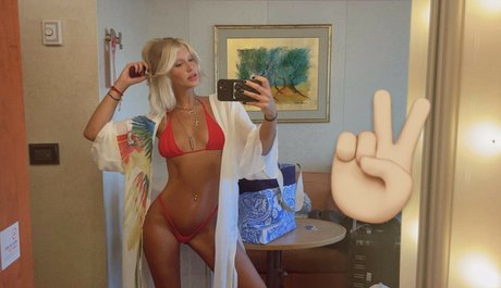 Mahila Mendez pornstar art galleries