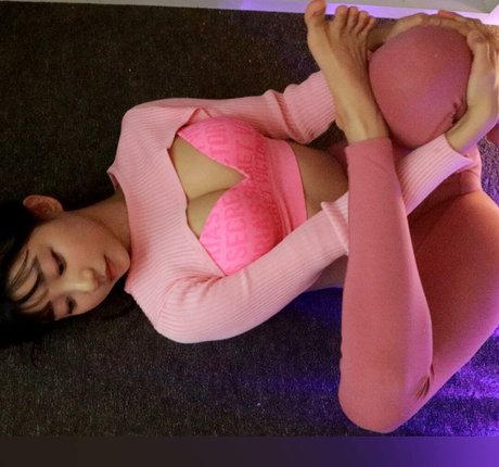 Eunji Pyoapple model top pictures