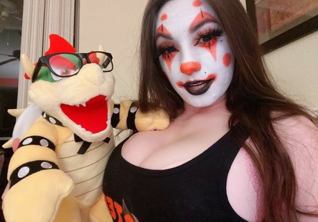 small onlyfans top pictures