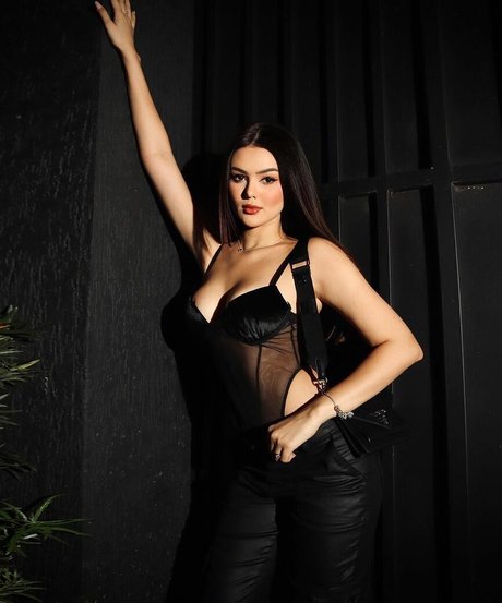 bikini princess onlyfans free porn image