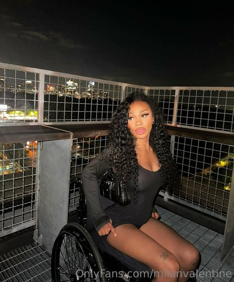 milanvalentine naked pornstar img