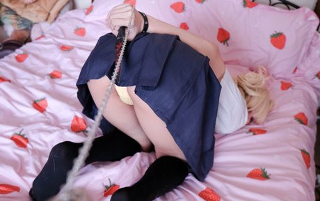 Kura Onee san free pornstar pic