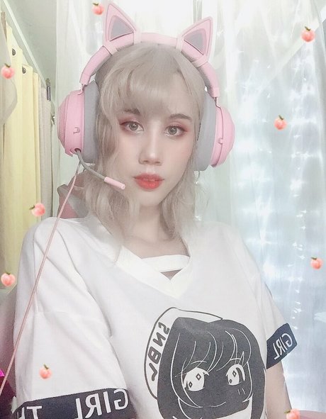 Kura Onee san erotic star pic