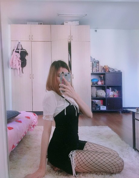 latex onlyfans hd pic