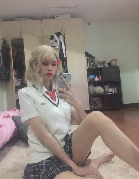 Kura Onee san art star img