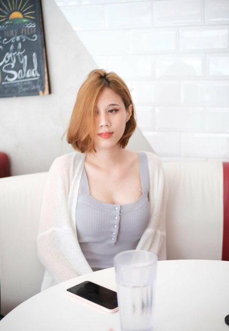 waitress onlyfans sexy photos