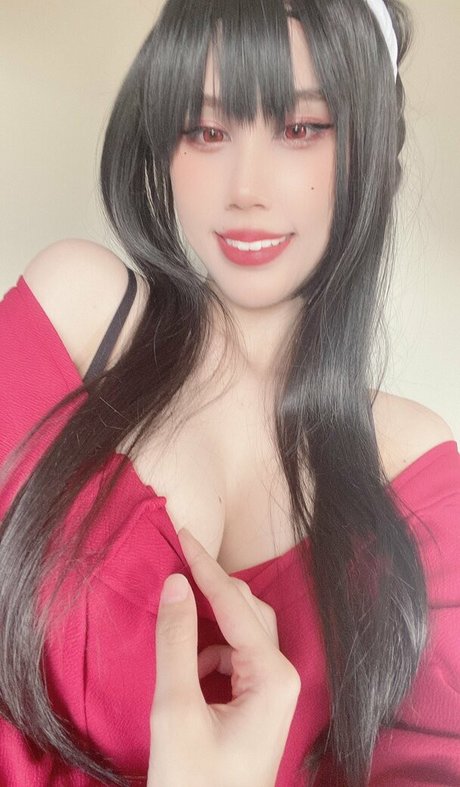 Kura Onee san sexy actress image