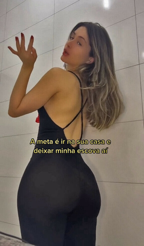 Renata Elizabeth art star picture