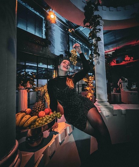 Troubleinc hot model photo