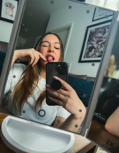 Troubleinc porn model gallery